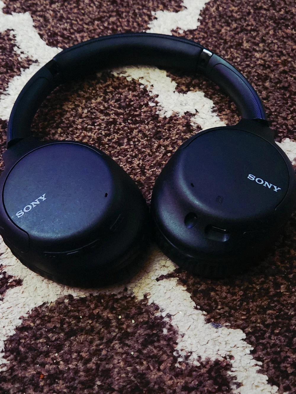 Sony Black Wireless Over-Ear Headphones